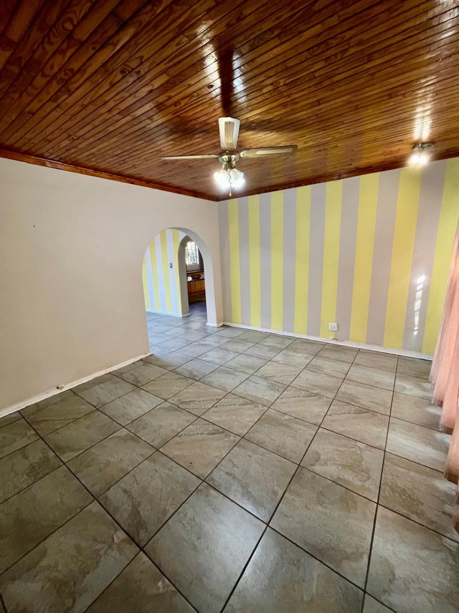 4 Bedroom Property for Sale in Flamwood North West